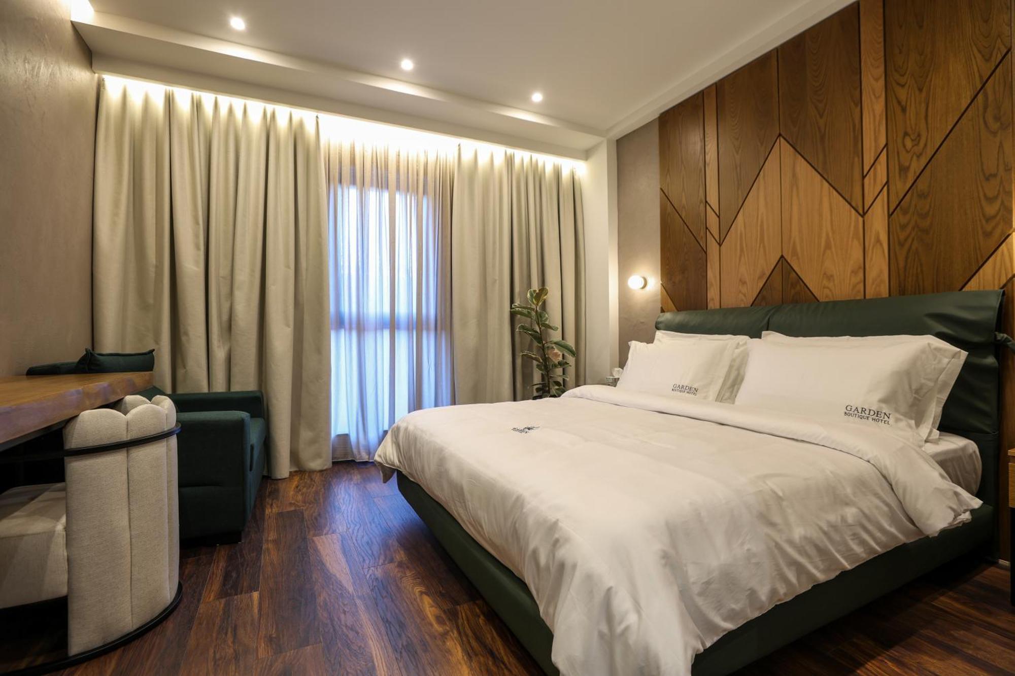Garden Boutique Hotel Tirana Exterior foto